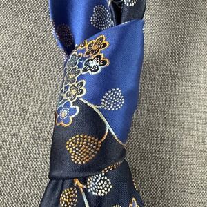 Verse 9 Men's Designer Necktie